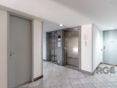 Apartamento à venda com 79m², 3 quartos, 2 vagas no bairro Tristeza em Porto Alegre - Foto 4