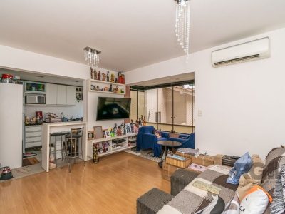 Apartamento à venda com 64m², 2 quartos, 1 suíte, 1 vaga no bairro Praia de Belas em Porto Alegre - Foto 10