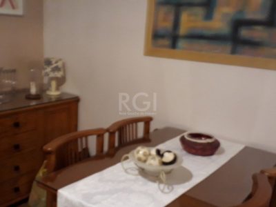 Apartamento à venda com 91m², 2 quartos, 1 vaga no bairro Medianeira em Porto Alegre - Foto 7