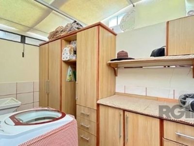 Casa à venda com 240m², 3 quartos, 2 suítes, 4 vagas no bairro Tristeza em Porto Alegre - Foto 7