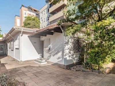 Casa à venda com 210m², 3 quartos, 1 suíte, 6 vagas no bairro São João em Porto Alegre - Foto 19