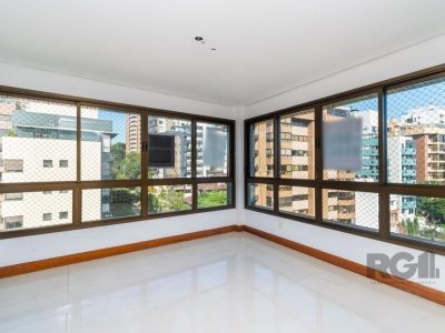 Duplex à venda com 130m², 3 quartos, 1 suíte, 3 vagas no bairro Mont Serrat em Porto Alegre - Foto 2