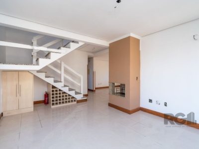 Duplex à venda com 130m², 3 quartos, 1 suíte, 3 vagas no bairro Mont Serrat em Porto Alegre - Foto 5