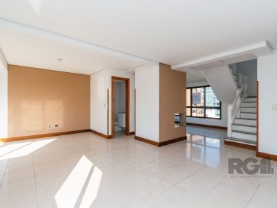 Duplex à venda com 130m², 3 quartos, 1 suíte, 3 vagas no bairro Mont Serrat em Porto Alegre - Foto 8