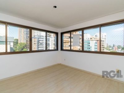 Duplex à venda com 130m², 3 quartos, 1 suíte, 3 vagas no bairro Mont Serrat em Porto Alegre - Foto 3