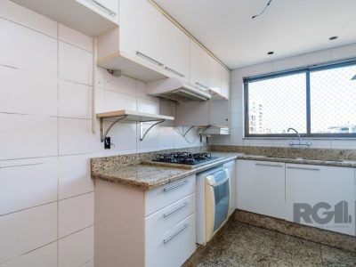 Duplex à venda com 130m², 3 quartos, 1 suíte, 3 vagas no bairro Mont Serrat em Porto Alegre - Foto 16