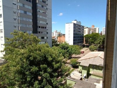 Apartamento à venda com 106m², 3 quartos, 1 suíte, 1 vaga no bairro Menino Deus em Porto Alegre - Foto 4