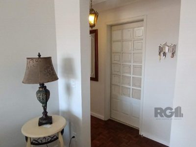 Apartamento à venda com 106m², 3 quartos, 1 suíte, 1 vaga no bairro Menino Deus em Porto Alegre - Foto 5