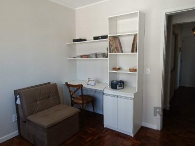 Apartamento à venda com 106m², 3 quartos, 1 suíte, 1 vaga no bairro Menino Deus em Porto Alegre - Foto 7