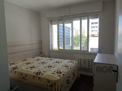 Apartamento à venda com 106m², 3 quartos, 1 suíte, 1 vaga no bairro Menino Deus em Porto Alegre - Foto 10