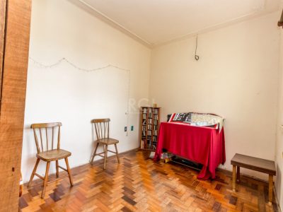 Apartamento à venda com 61m², 2 quartos, 1 vaga no bairro Petrópolis em Porto Alegre - Foto 3