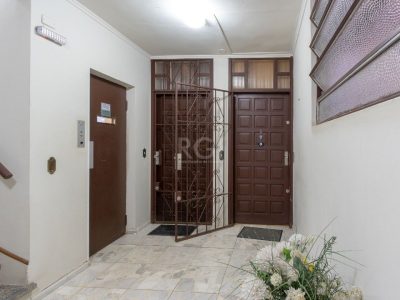 Cobertura à venda com 255m², 5 quartos, 1 suíte, 2 vagas no bairro Menino Deus em Porto Alegre - Foto 40