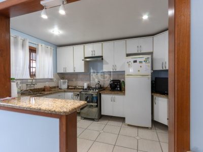 Casa Condominio à venda com 175m², 3 quartos, 1 suíte, 4 vagas no bairro Tristeza em Porto Alegre - Foto 13