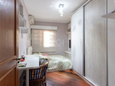 Casa Condominio à venda com 175m², 3 quartos, 1 suíte, 4 vagas no bairro Tristeza em Porto Alegre - Foto 20