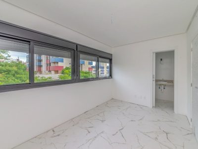 Apartamento à venda com 89m², 2 quartos, 2 suítes, 2 vagas no bairro Menino Deus em Porto Alegre - Foto 11