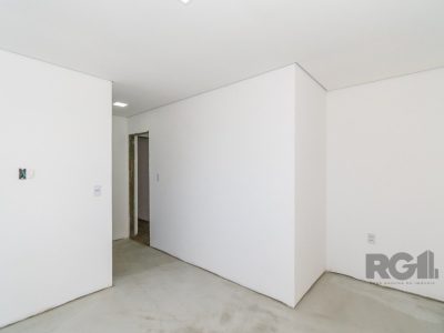 Casa à venda com 96m², 3 quartos, 2 suítes, 3 vagas no bairro Cristal em Porto Alegre - Foto 17