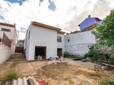 Casa à venda com 96m², 3 quartos, 2 suítes, 3 vagas no bairro Cristal em Porto Alegre - Foto 22