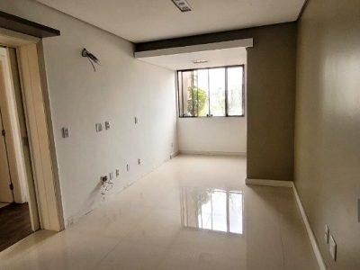 Apartamento à venda com 73m², 2 quartos, 1 suíte, 1 vaga no bairro Santana em Porto Alegre - Foto 6