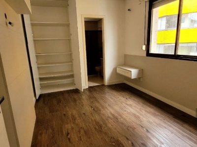 Apartamento à venda com 73m², 2 quartos, 1 suíte, 1 vaga no bairro Santana em Porto Alegre - Foto 10