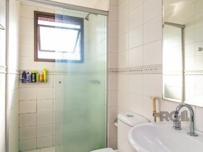 Apartamento à venda com 72m², 2 quartos, 1 suíte, 1 vaga no bairro Passo d'Areia em Porto Alegre - Foto 11