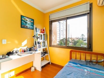 Apartamento à venda com 72m², 2 quartos, 1 suíte, 1 vaga no bairro Passo d'Areia em Porto Alegre - Foto 19