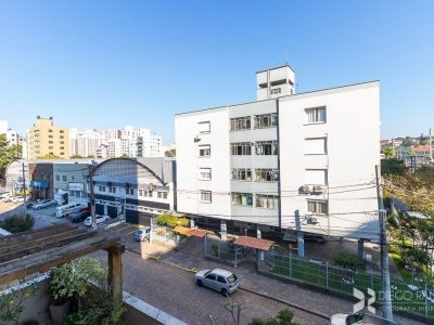 Apartamento à venda com 72m², 2 quartos, 1 suíte, 1 vaga no bairro Passo d'Areia em Porto Alegre - Foto 23