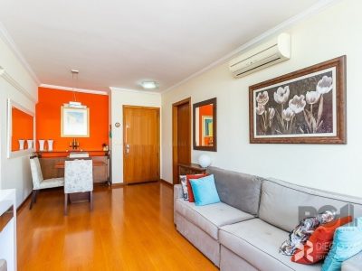 Apartamento à venda com 72m², 2 quartos, 1 suíte, 1 vaga no bairro Passo d'Areia em Porto Alegre - Foto 6