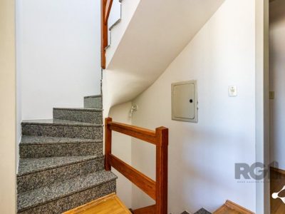 Casa à venda com 203m², 3 quartos, 1 suíte, 3 vagas no bairro Ipanema em Porto Alegre - Foto 25