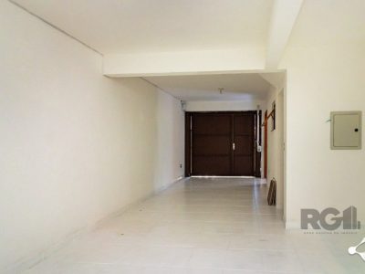 Casa à venda com 203m², 3 quartos, 1 suíte, 3 vagas no bairro Ipanema em Porto Alegre - Foto 37