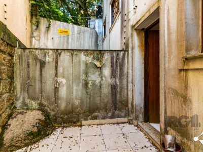 Casa à venda com 203m², 3 quartos, 1 suíte, 3 vagas no bairro Ipanema em Porto Alegre - Foto 40