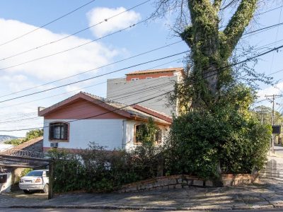 Casa à venda com 162m², 4 quartos, 1 suíte, 1 vaga no bairro Santa Tereza em Porto Alegre - Foto 2