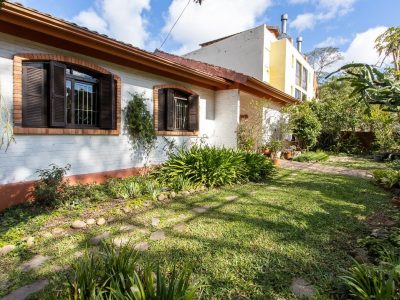 Casa à venda com 162m², 4 quartos, 1 suíte, 1 vaga no bairro Santa Tereza em Porto Alegre - Foto 6