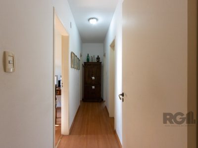 Casa à venda com 162m², 4 quartos, 1 suíte, 1 vaga no bairro Santa Tereza em Porto Alegre - Foto 13