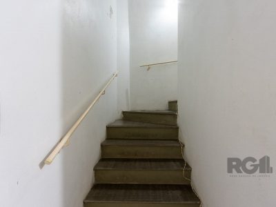 Casa à venda com 162m², 4 quartos, 1 suíte, 1 vaga no bairro Santa Tereza em Porto Alegre - Foto 29