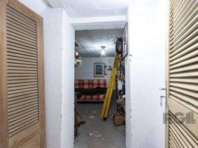 Casa à venda com 162m², 4 quartos, 1 suíte, 1 vaga no bairro Santa Tereza em Porto Alegre - Foto 30