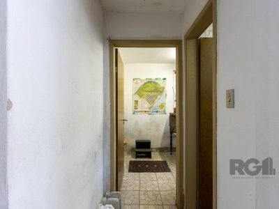 Casa à venda com 162m², 4 quartos, 1 suíte, 1 vaga no bairro Santa Tereza em Porto Alegre - Foto 34