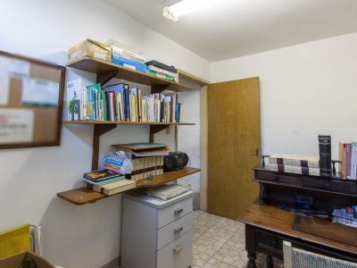 Casa à venda com 162m², 4 quartos, 1 suíte, 1 vaga no bairro Santa Tereza em Porto Alegre - Foto 37