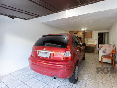 Casa à venda com 162m², 4 quartos, 1 suíte, 1 vaga no bairro Santa Tereza em Porto Alegre - Foto 38