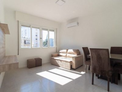 Apartamento à venda com 71m², 2 quartos no bairro Praia de Belas em Porto Alegre - Foto 2