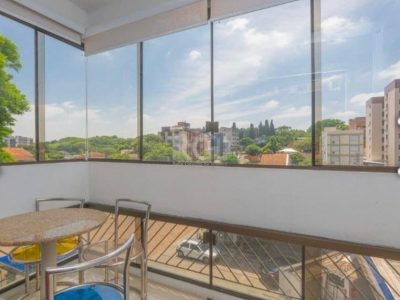 Apartamento à venda com 109m², 3 quartos, 1 suíte, 1 vaga no bairro Higienópolis em Porto Alegre - Foto 2