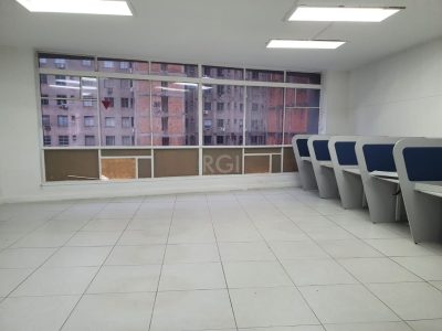 Conjunto/Sala à venda com 157m² no bairro Centro Histórico em Porto Alegre - Foto 5