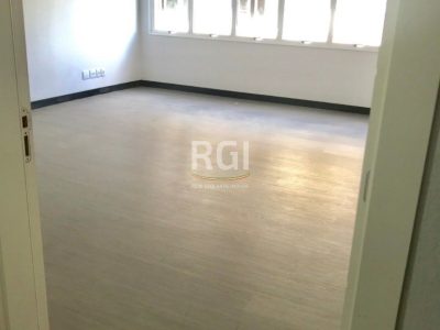 Conjunto/Sala à venda com 32m², 1 vaga no bairro São João em Porto Alegre - Foto 8