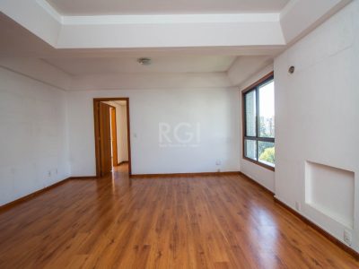 Apartamento à venda com 98m², 2 quartos, 1 suíte, 2 vagas no bairro Moinhos de Vento em Porto Alegre - Foto 4