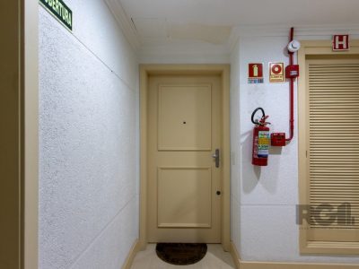 Cobertura à venda com 145m², 3 quartos, 1 suíte, 2 vagas no bairro Tristeza em Porto Alegre - Foto 43