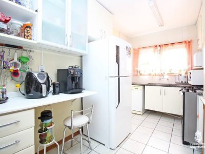 Casa à venda com 275m², 4 quartos, 3 suítes, 4 vagas no bairro Glória em Porto Alegre - Foto 10