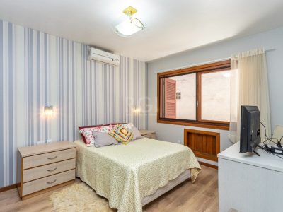 Apartamento à venda com 110m², 2 quartos, 1 suíte, 1 vaga no bairro Higienópolis em Porto Alegre - Foto 18