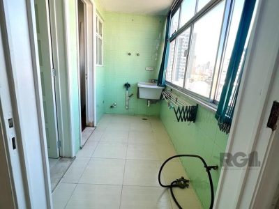 Apartamento à venda com 100m², 3 quartos, 2 vagas no bairro Petrópolis em Porto Alegre - Foto 21