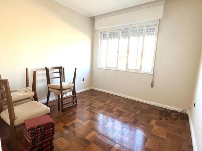 Apartamento à venda com 100m², 3 quartos, 2 vagas no bairro Petrópolis em Porto Alegre - Foto 9