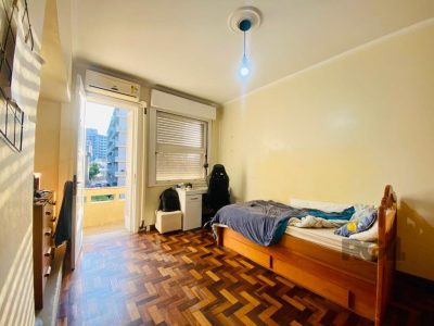 Apartamento à venda com 110m², 3 quartos, 1 vaga no bairro Moinhos de Vento em Porto Alegre - Foto 10