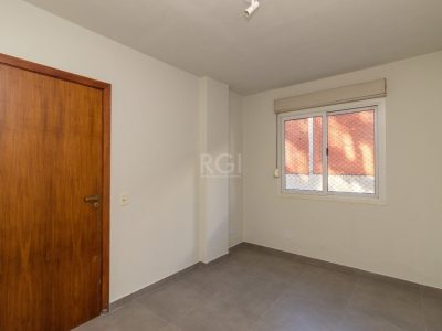 Apartamento à venda com 102m², 2 quartos, 1 vaga no bairro Passo d'Areia em Porto Alegre - Foto 9